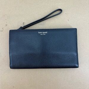 Kate Spade Black Clutch Purse, 7 Card Slots, Clear ID Slot, Cash Slots